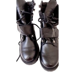 Urban Outfitters UO Women's Black Lace Up Boots size 8